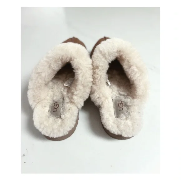 UGG Disquette Boots/Slippers - Picture 4 of 8